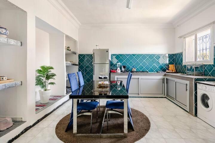 Ocean Breeze ,See View Apartment L'Oasis Buitenkant foto
